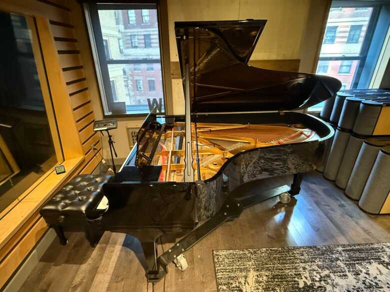 Impeccable Steinway B, Always Climate Controlled