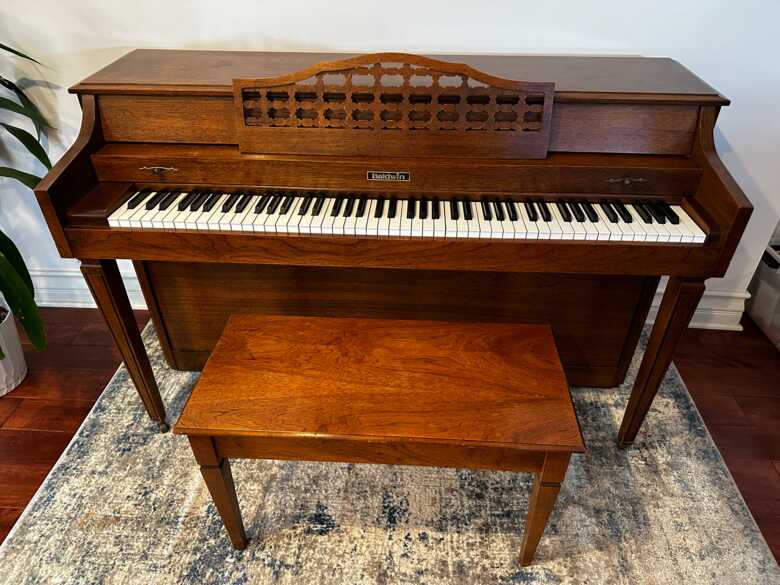 Beautiful Baldwin Vertical Piano