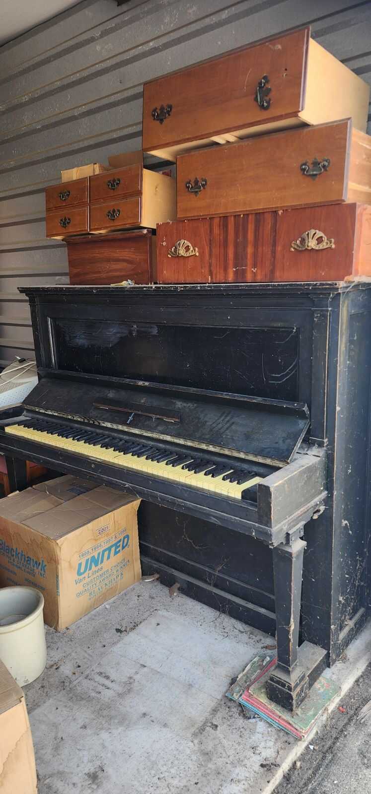 Old upright Steinway from 1908