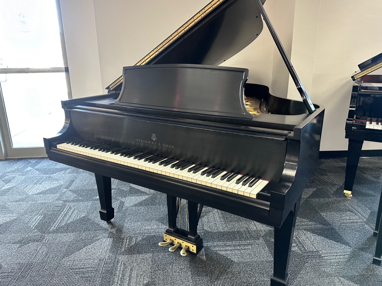 Steinway Model L