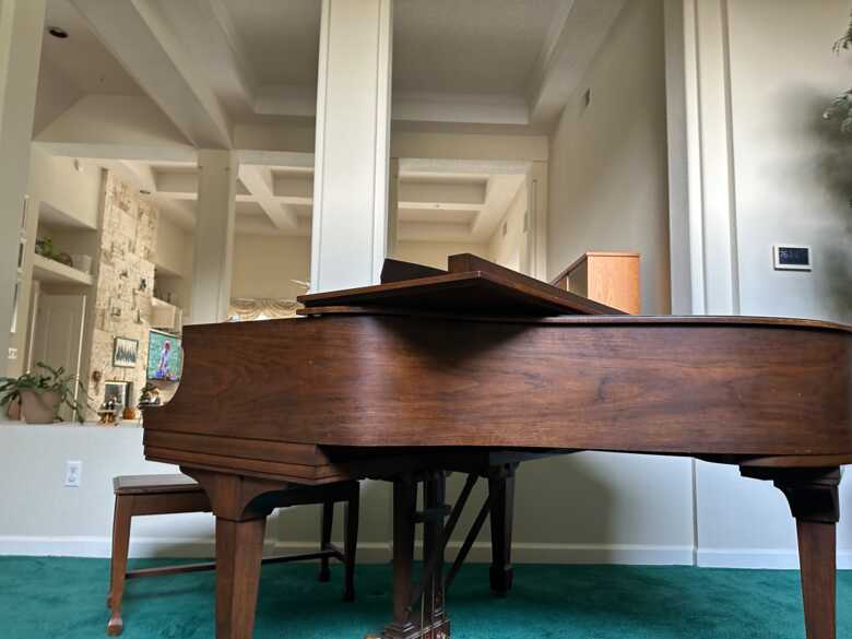 Steinway & Sons Baby Grand from Estate