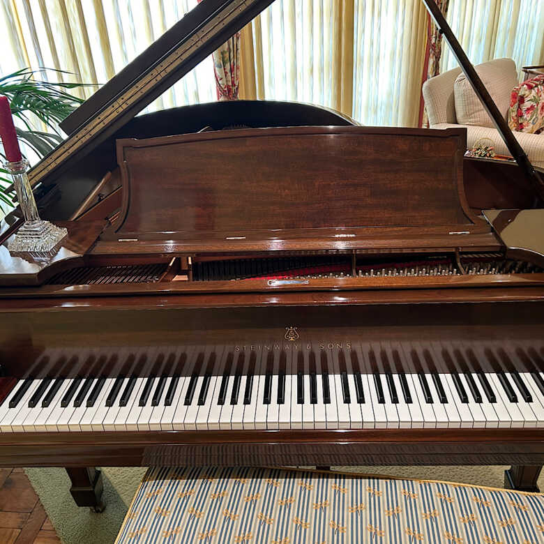 1921 Mint Condition Mahogany Steinway piano