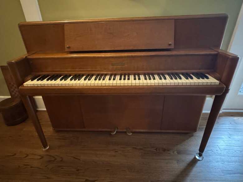 Steinway 1947 Regency upright piano - Chicago IL