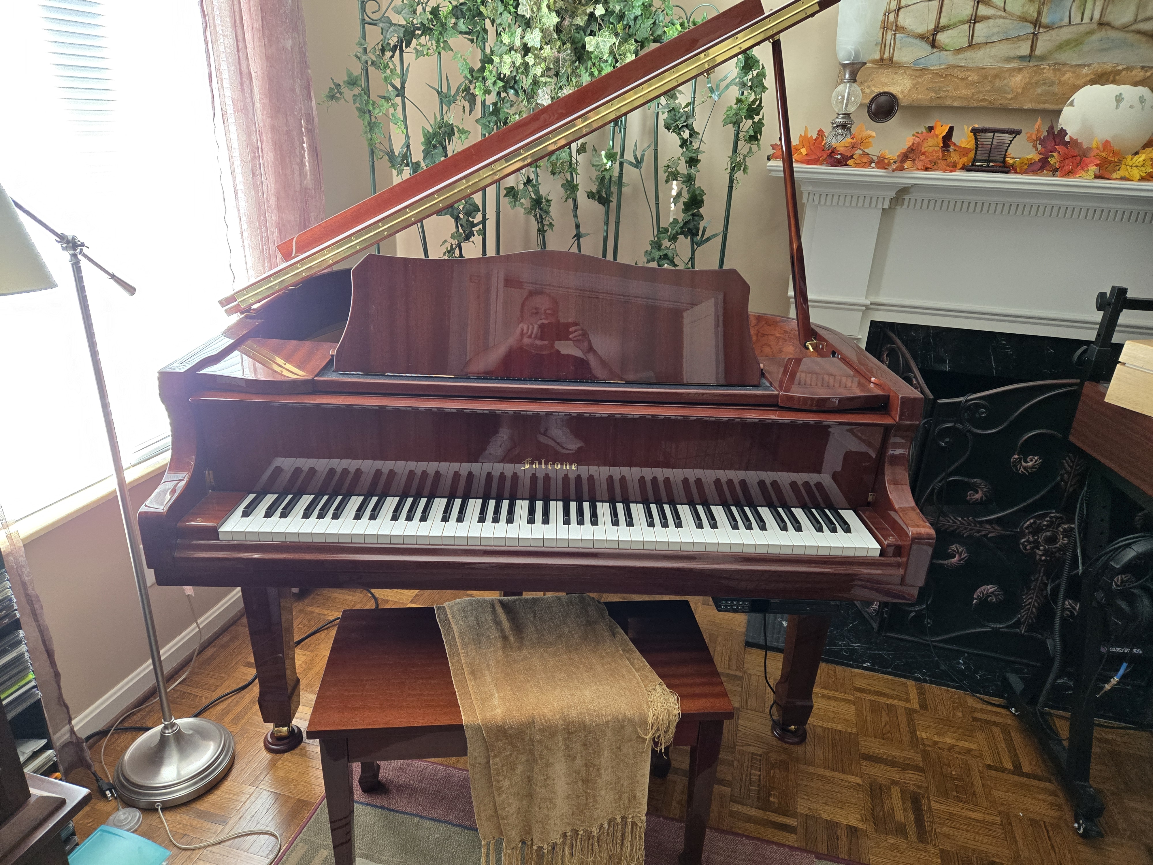 Falcone Baby Grand in Excellent Condition 