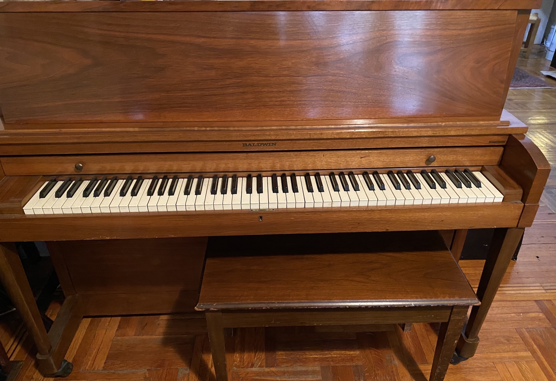 Baldwin Upright