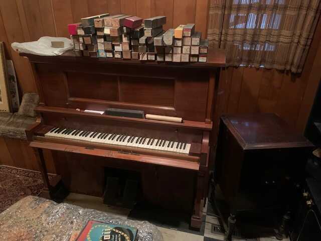 Beautifully maintained Upright player