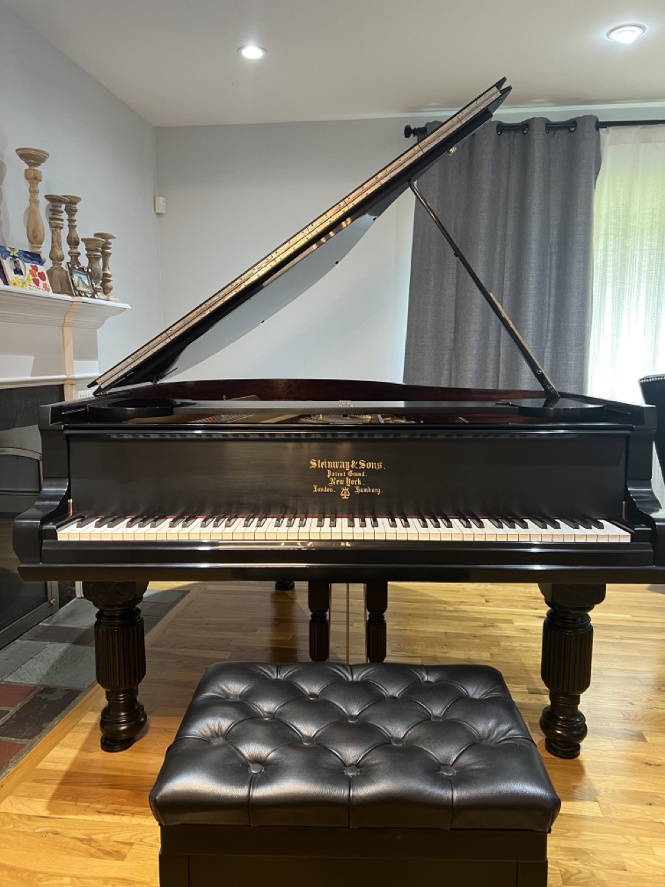 Steinway & Sons Model A1