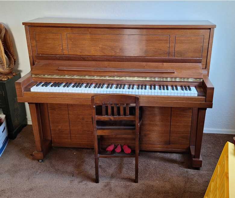 Steinway upright  Original owner. 