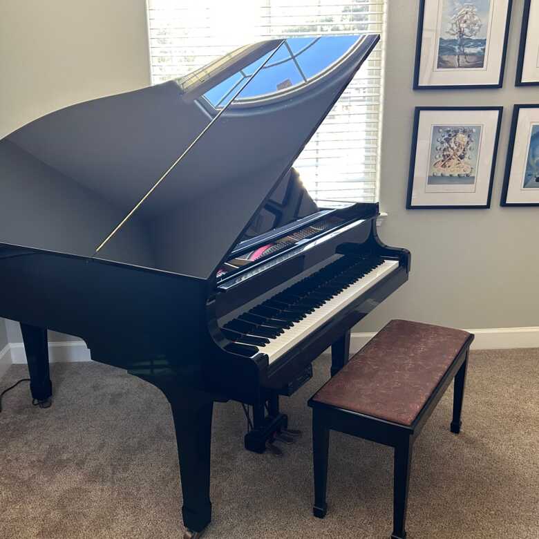 ***Yamaha G2 - Baby Grand - Exquisite***