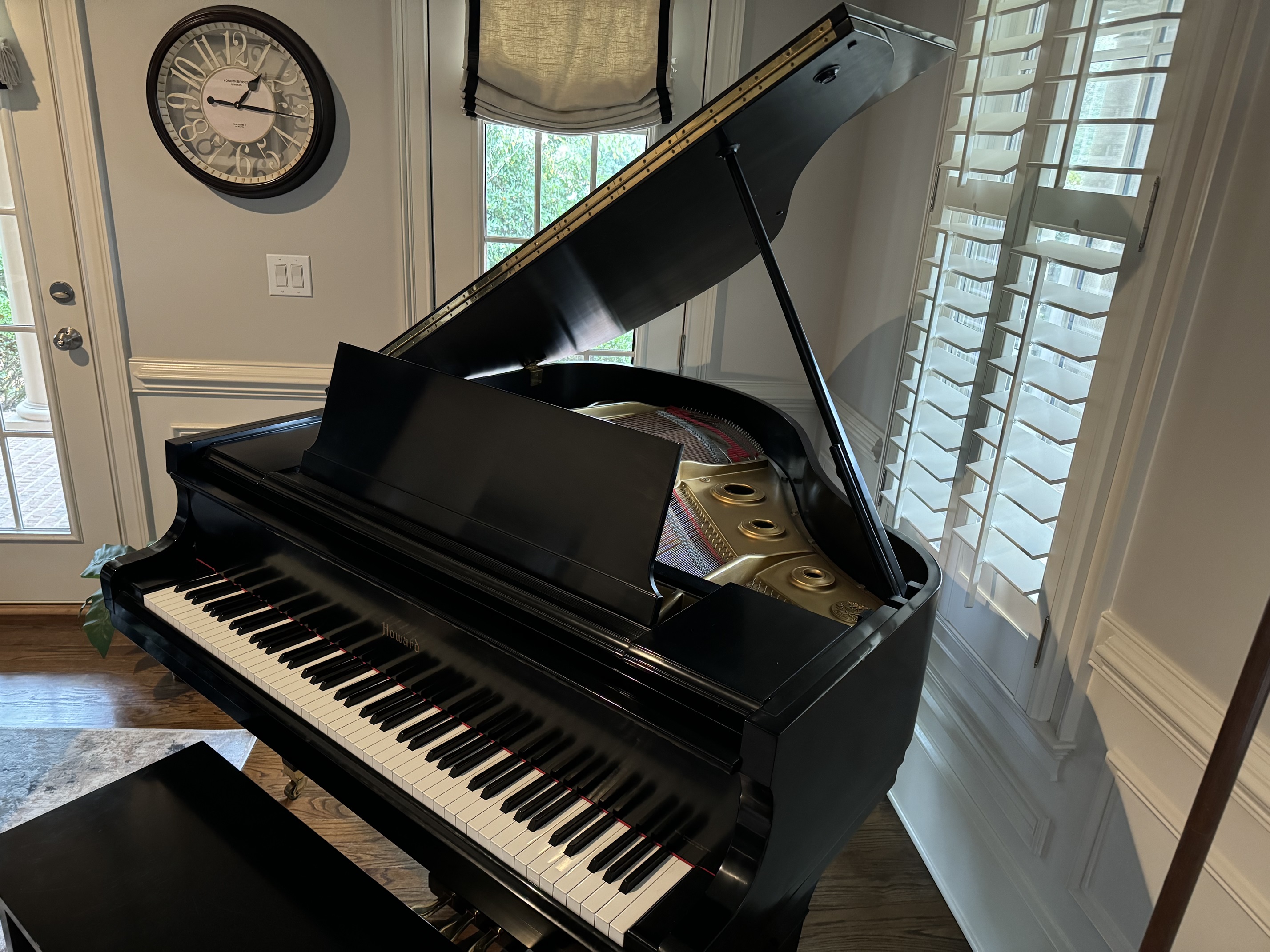 Kawai Baby Grand Piano with bench