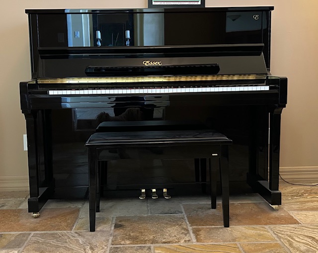 Steinway Essex Classic Studio Upright