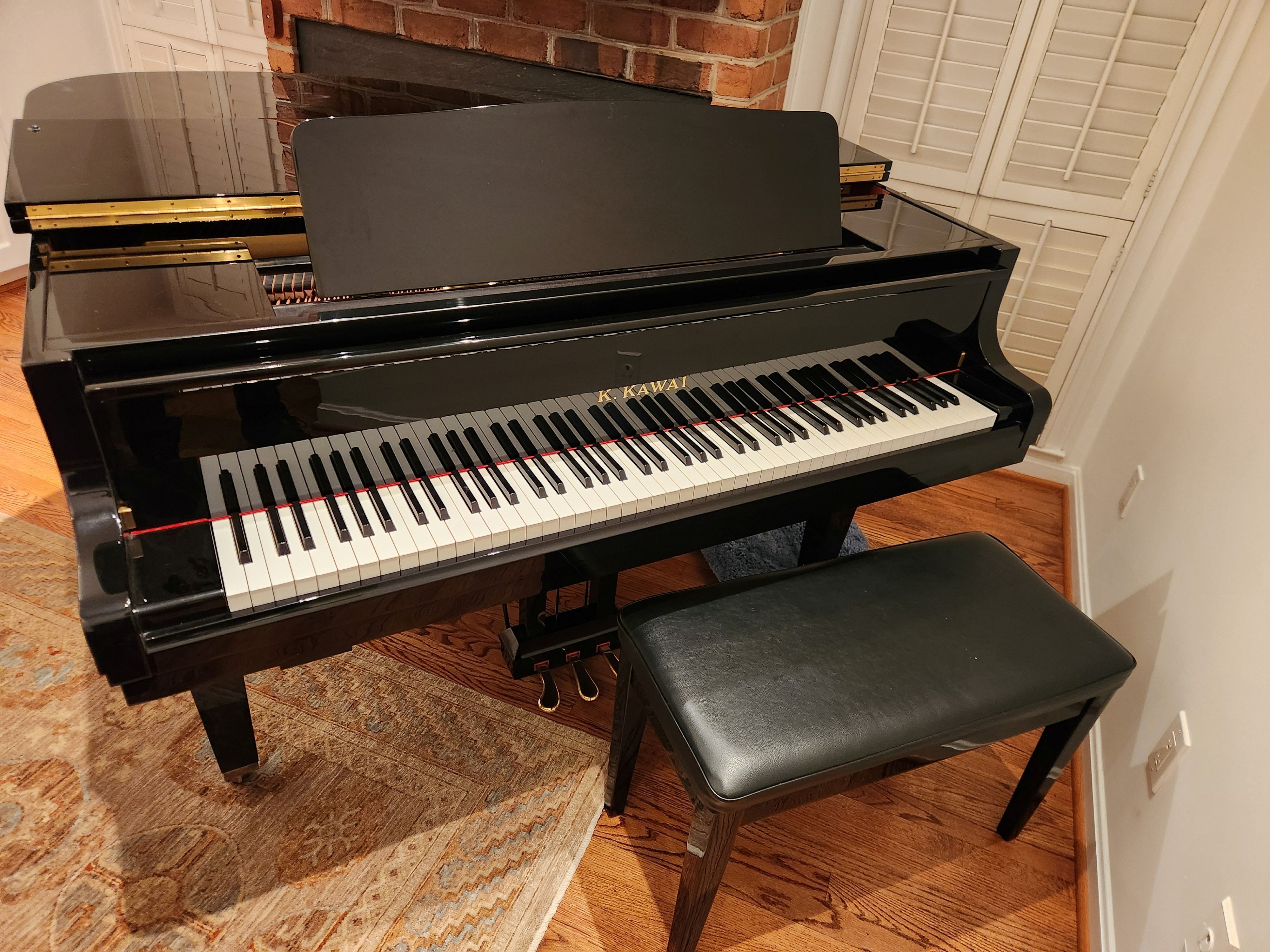 Baby Grand Kawai Piano looking for a new family home. 