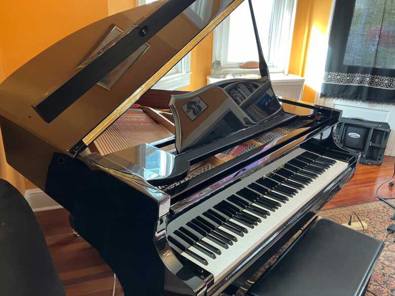 Kohler & Campbell Grand Piano in Excellent Condition