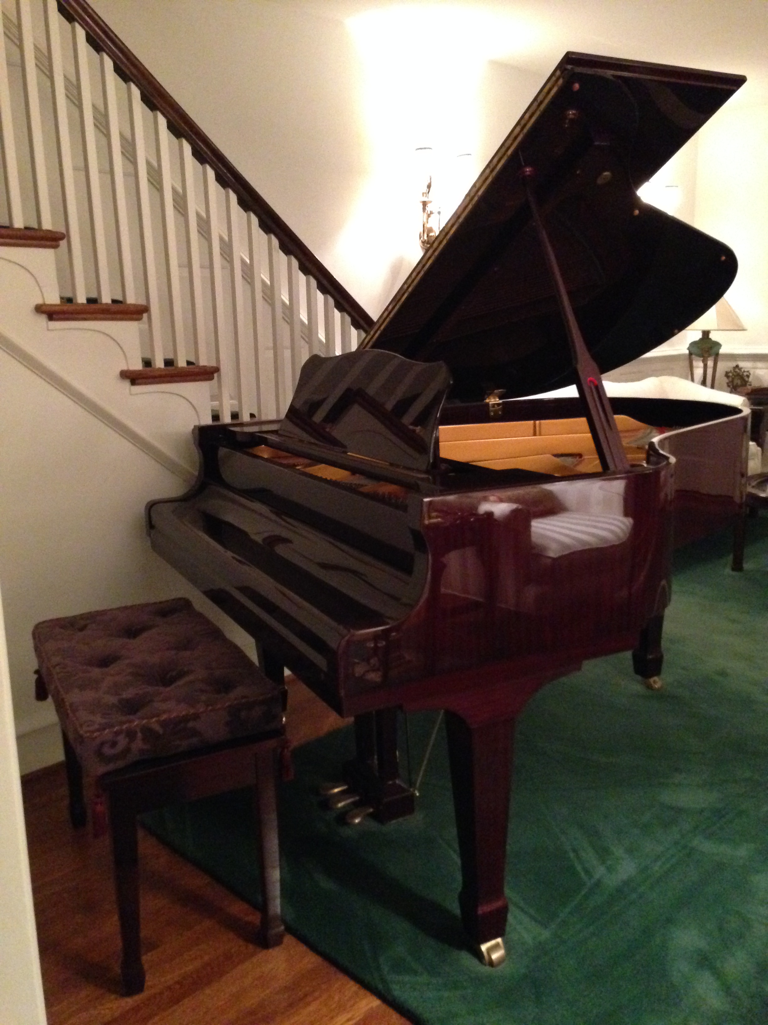 Baby Grand Piano - beautiful, looks like new