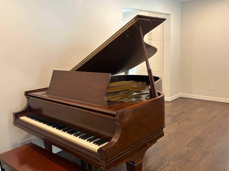 Grand piano Baldwin Model L for sale