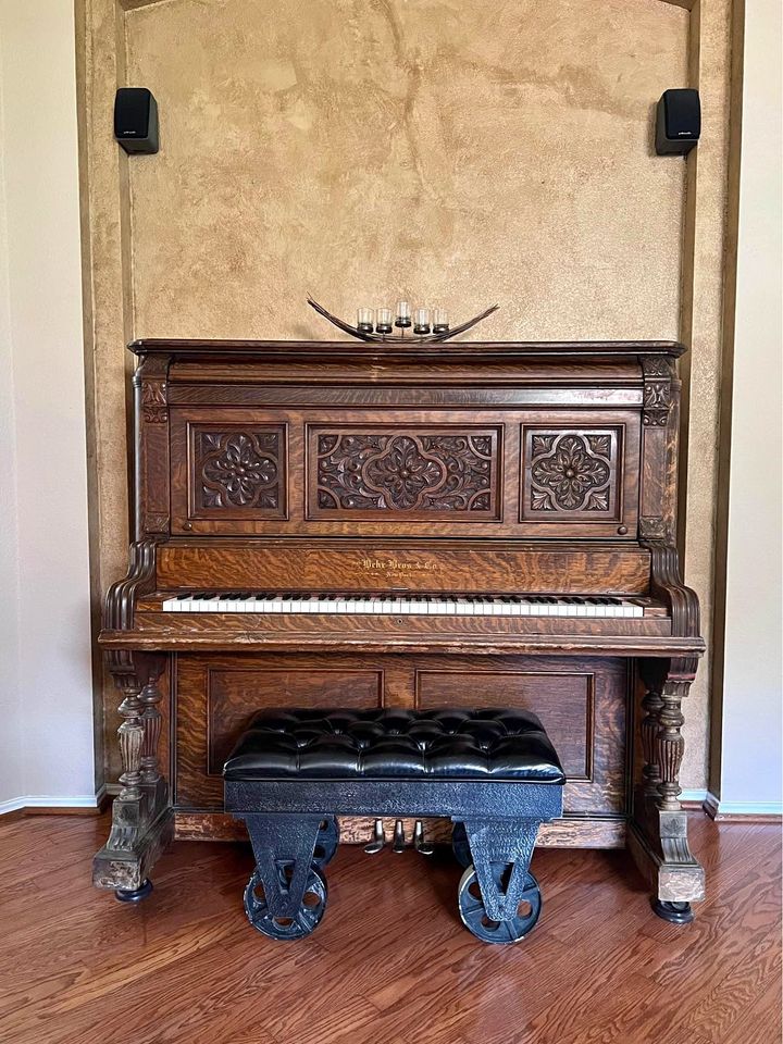 Piano for sale