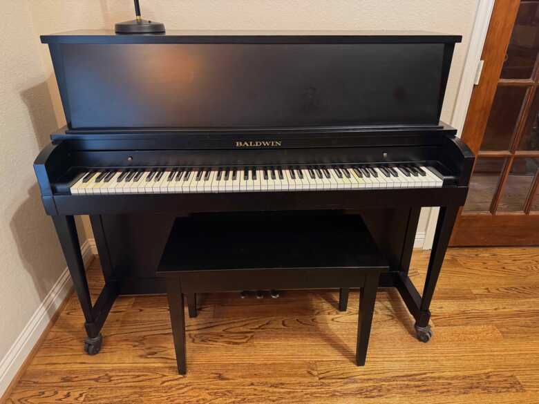 Beautiful and bold classic Baldwin Studio Upright