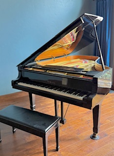 Yamaha Concert Grand