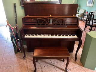 French Provincial Upright Weber piano in good Condition