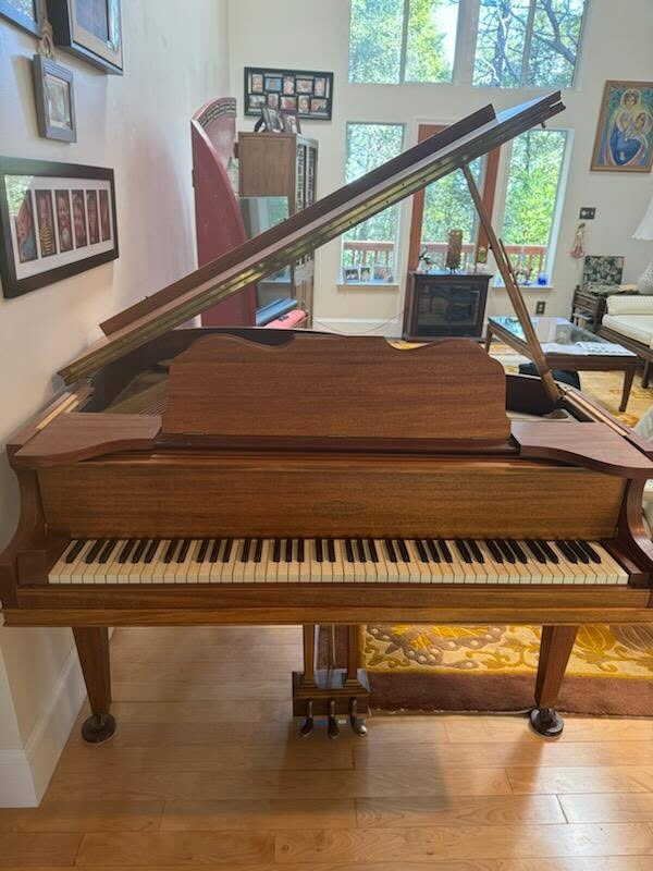 Pristine 1929 Gulbransen Baby Grand Piano