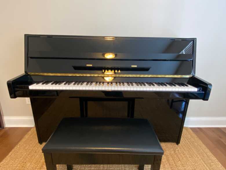 Yamaha B1 with Bench