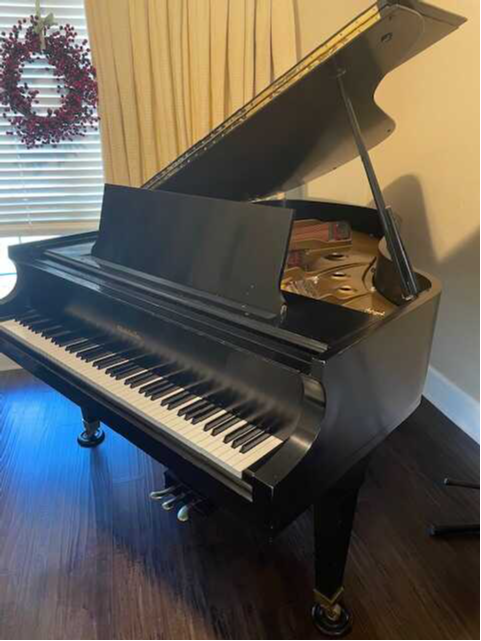 Baldwin grand piano Model L