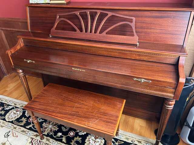 Baldwin Classic Upright