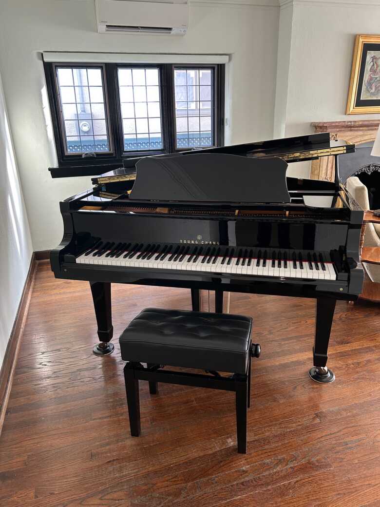 Young Chang G-185 6.1" Grand Piano - Priced to Sell