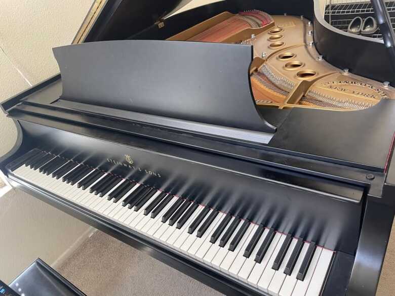 Steinway Grand Piano Model M Ebony Satin Finish