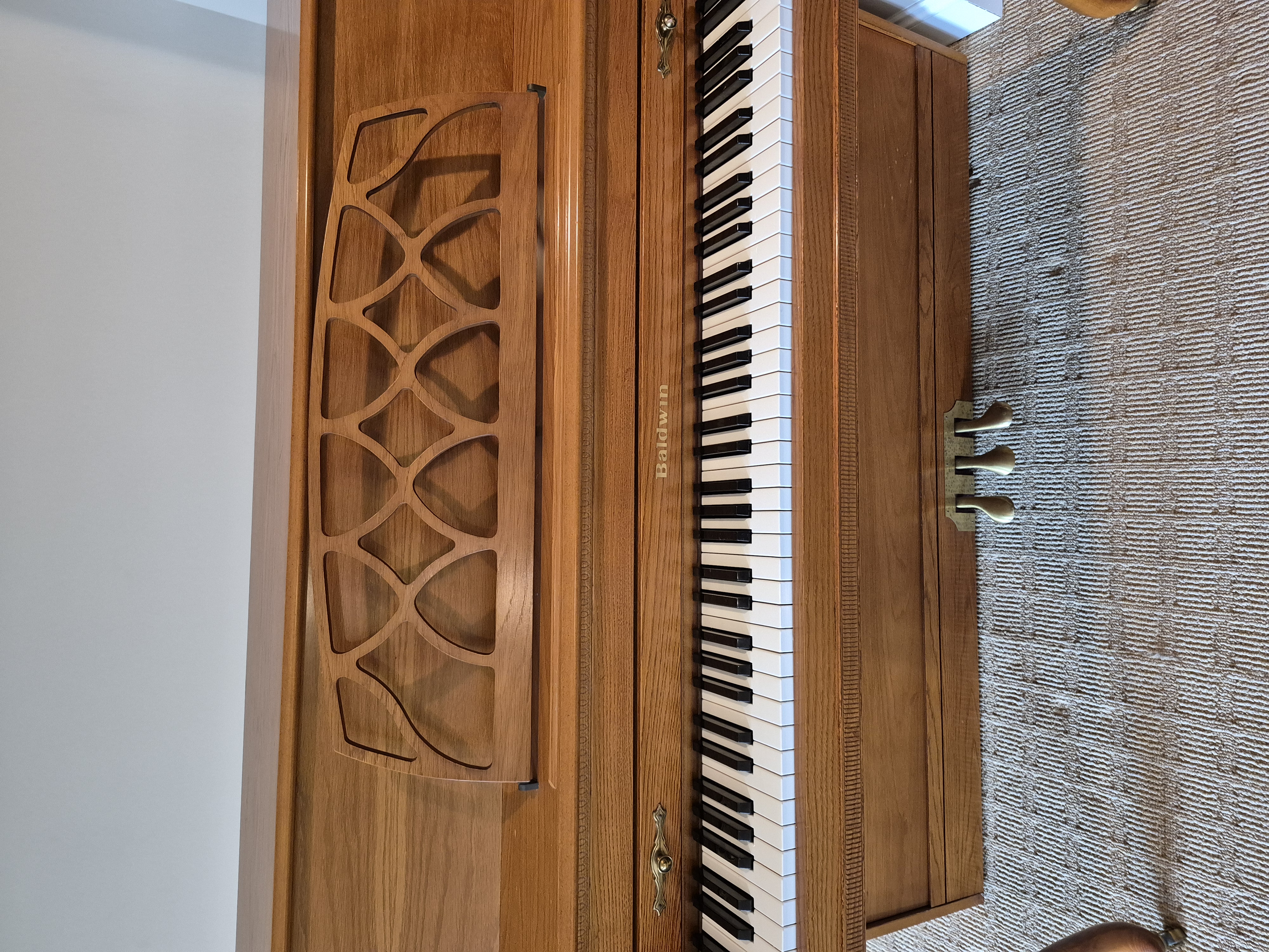 Baldwin upright piano, in great condition