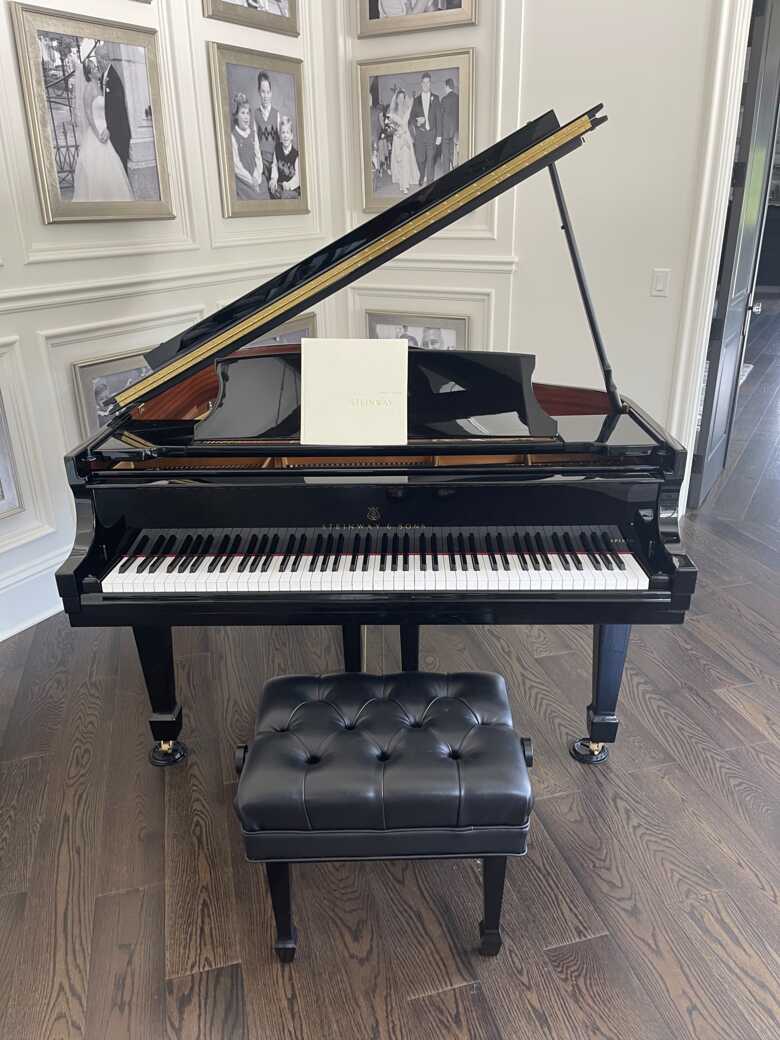 STEINWAY PLAYER PIANO M-SPIRIO