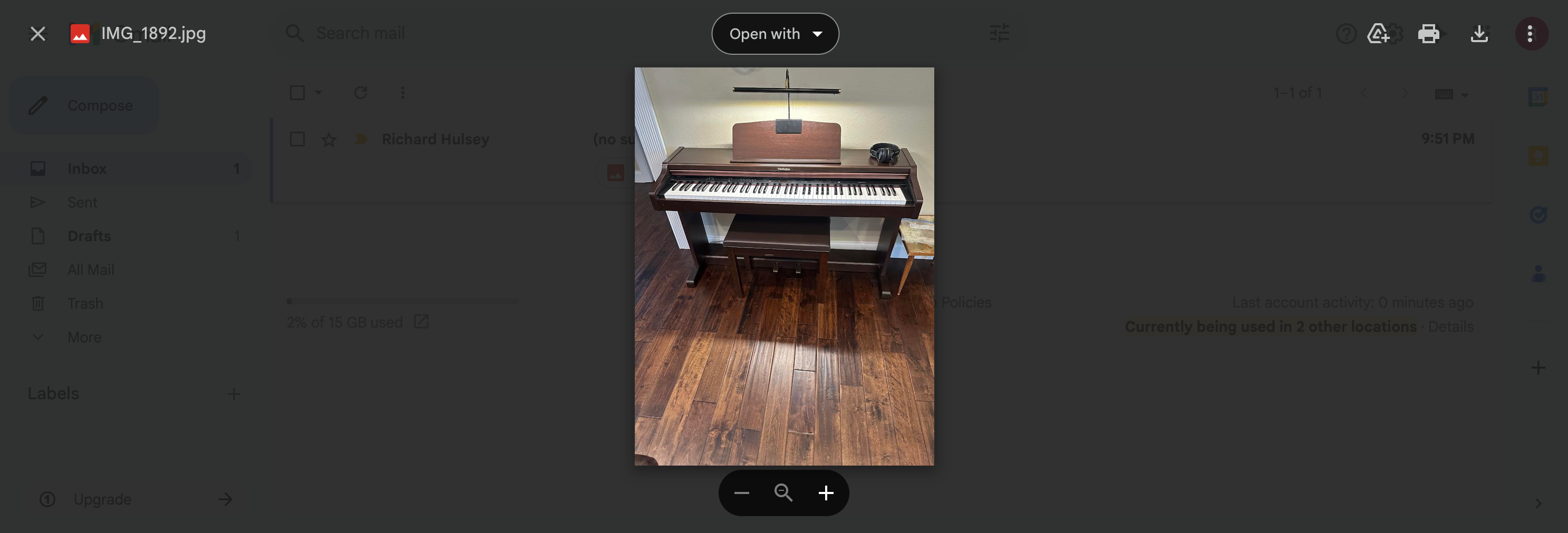 Electronic Piano 