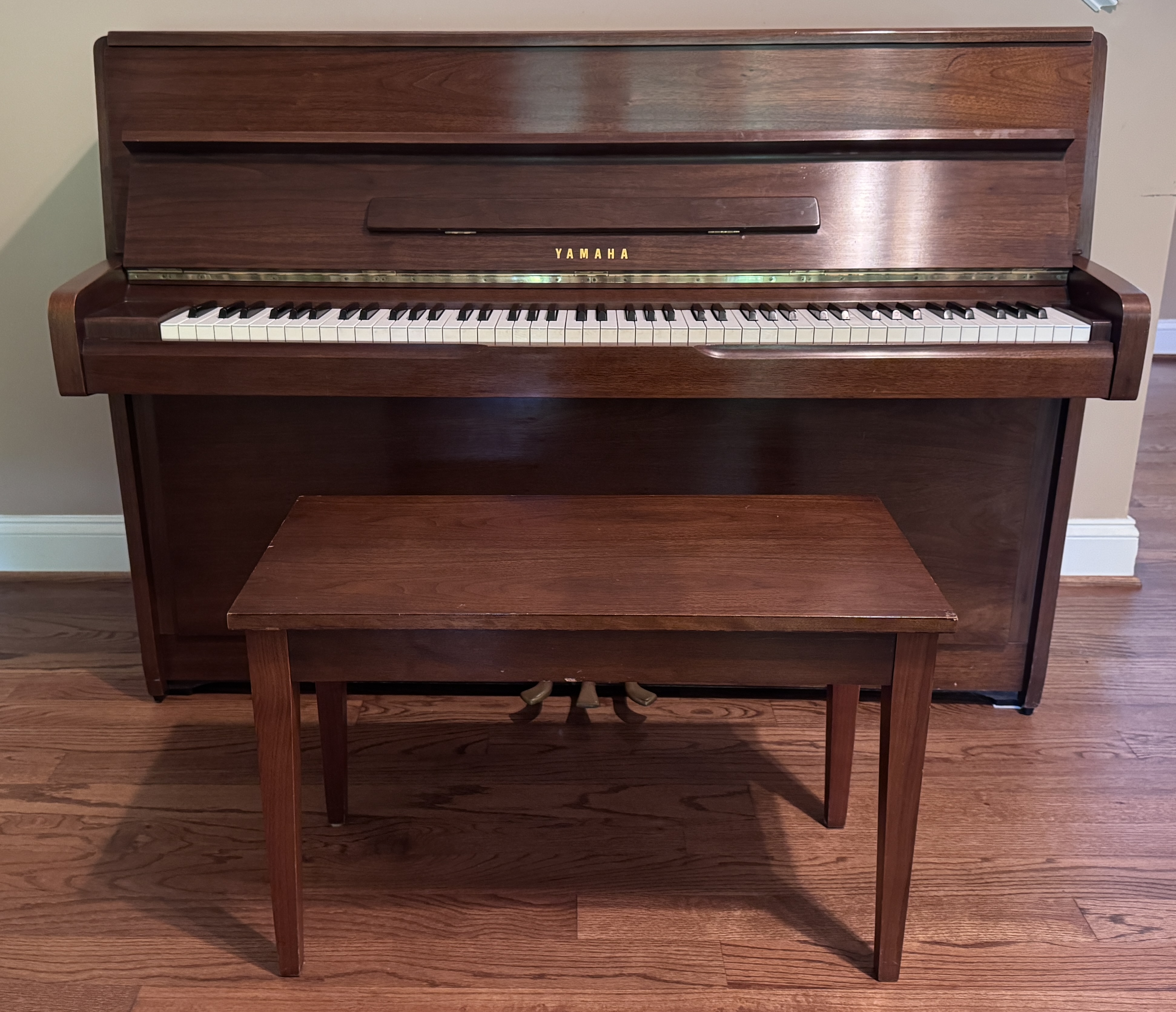 Beautiful 1971 Yamaha Upright Piano | Matching Bench