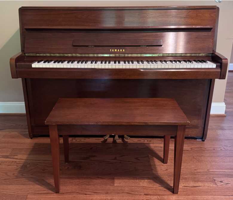 Beautiful 1971 Yamaha Upright Piano | Matching Bench