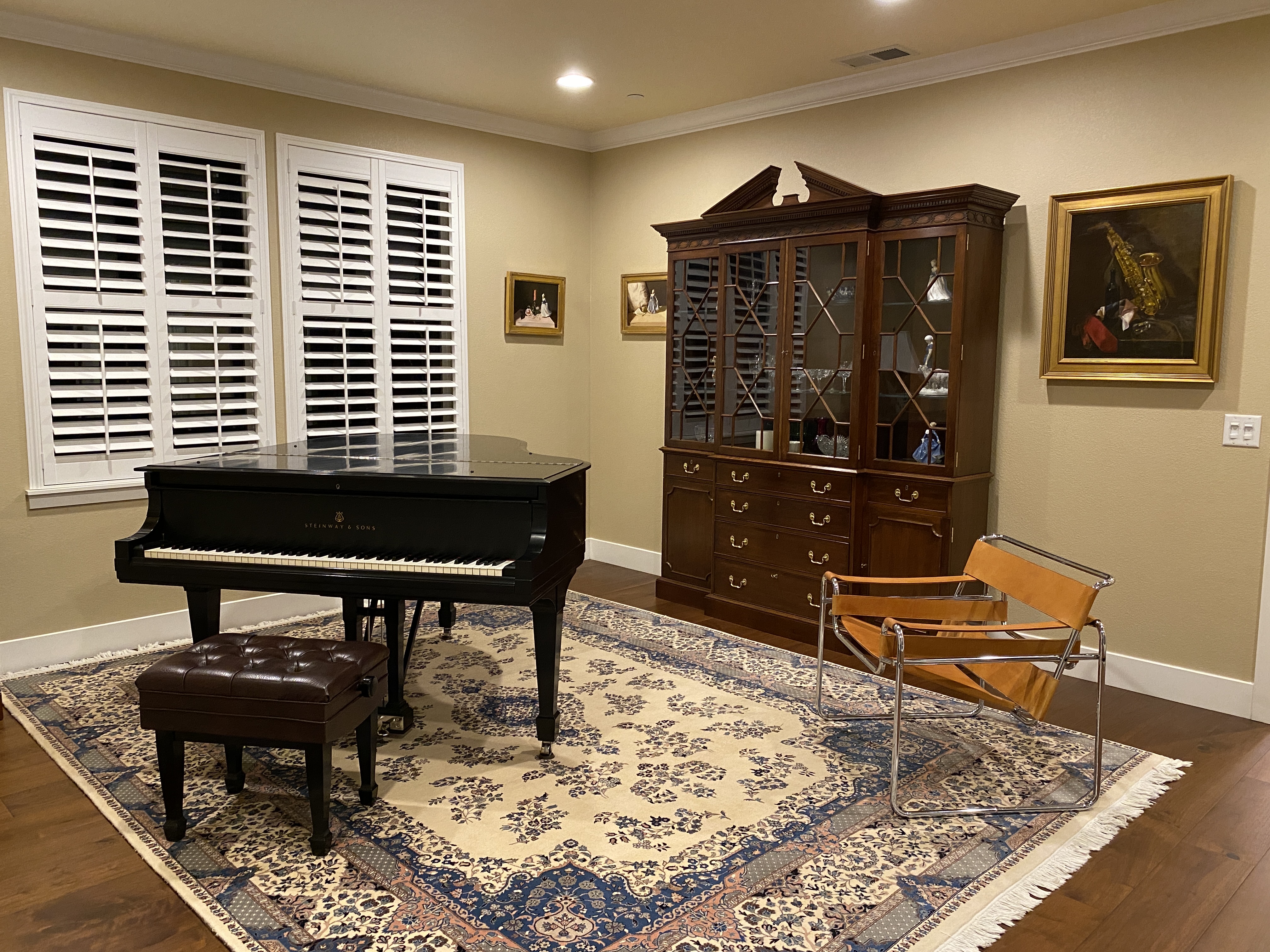 Steinway M