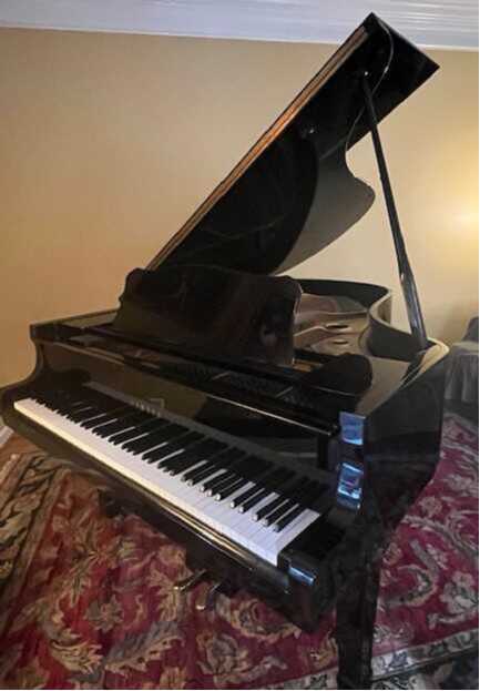 Stunning Yamaha Grand G3 Offering Rich Sound