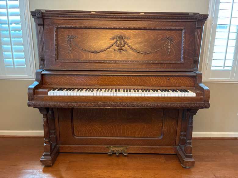 100+ Year Old Singer Piano