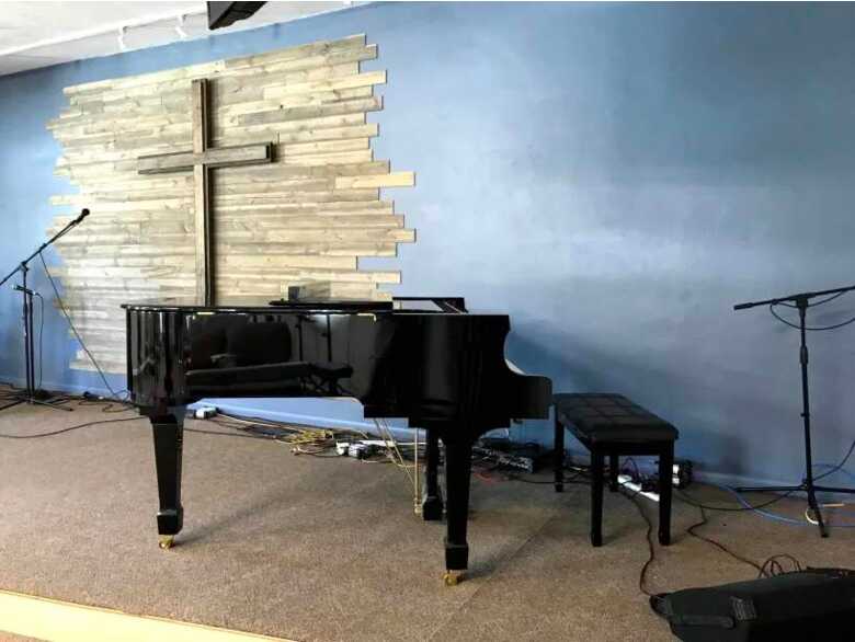 Good Condition Otto Meister XG-168S Baby Grand Piano