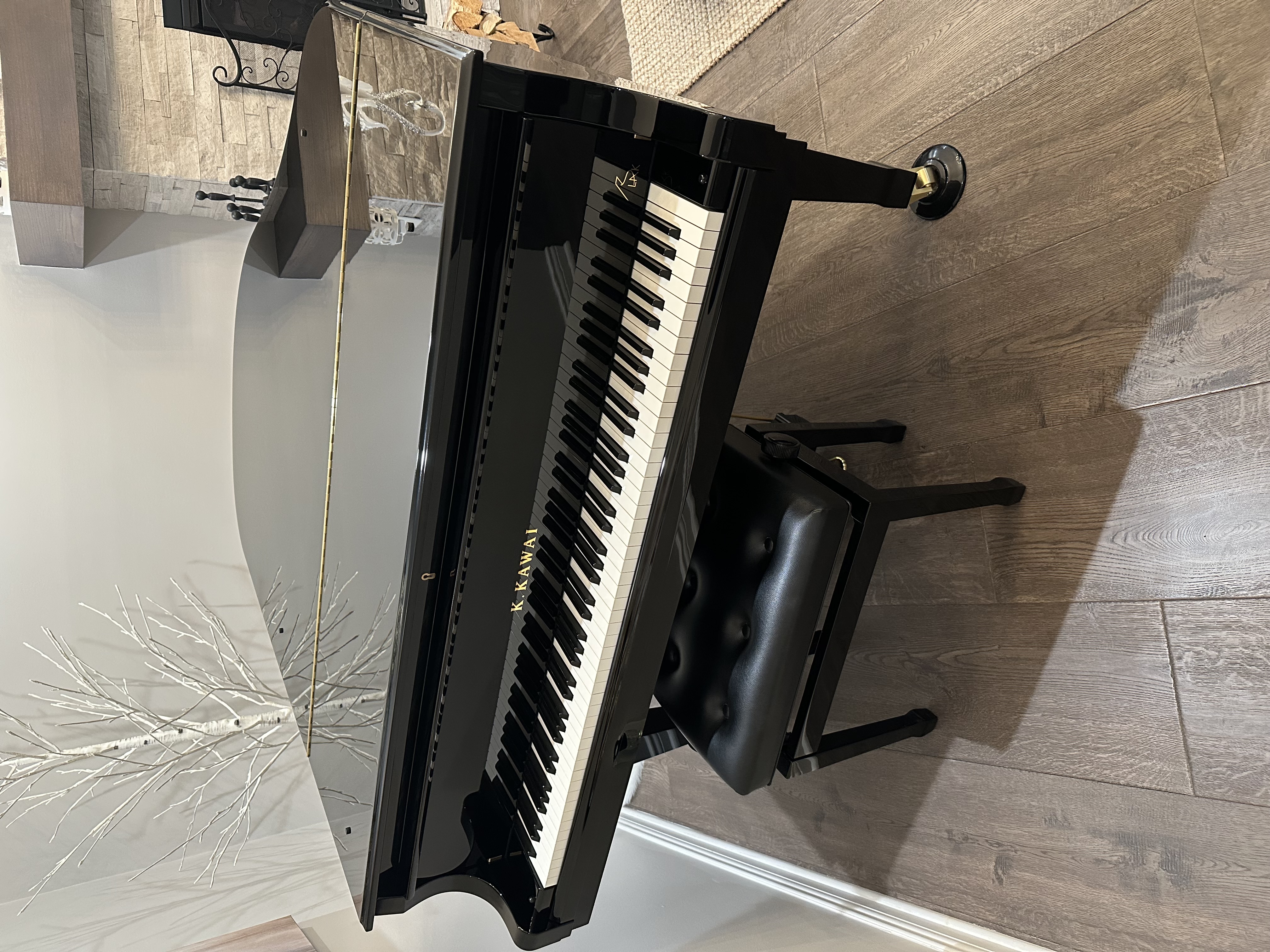 Beautiful Kawai Baby Grand GX1-BL