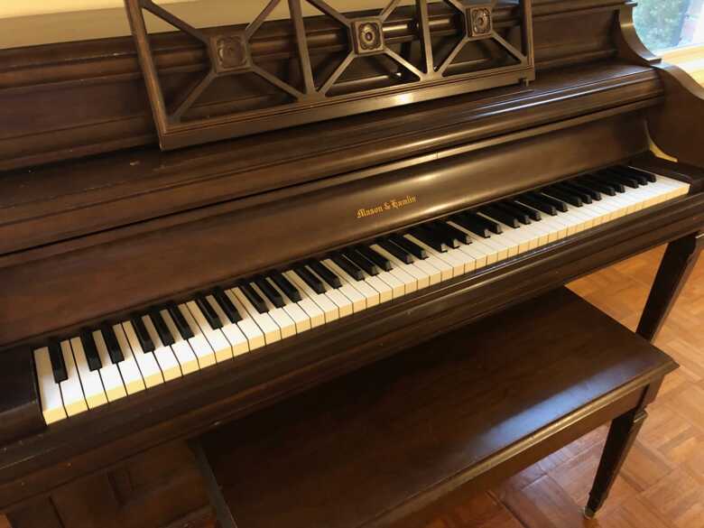 Mason & Hamlin 1982 Console