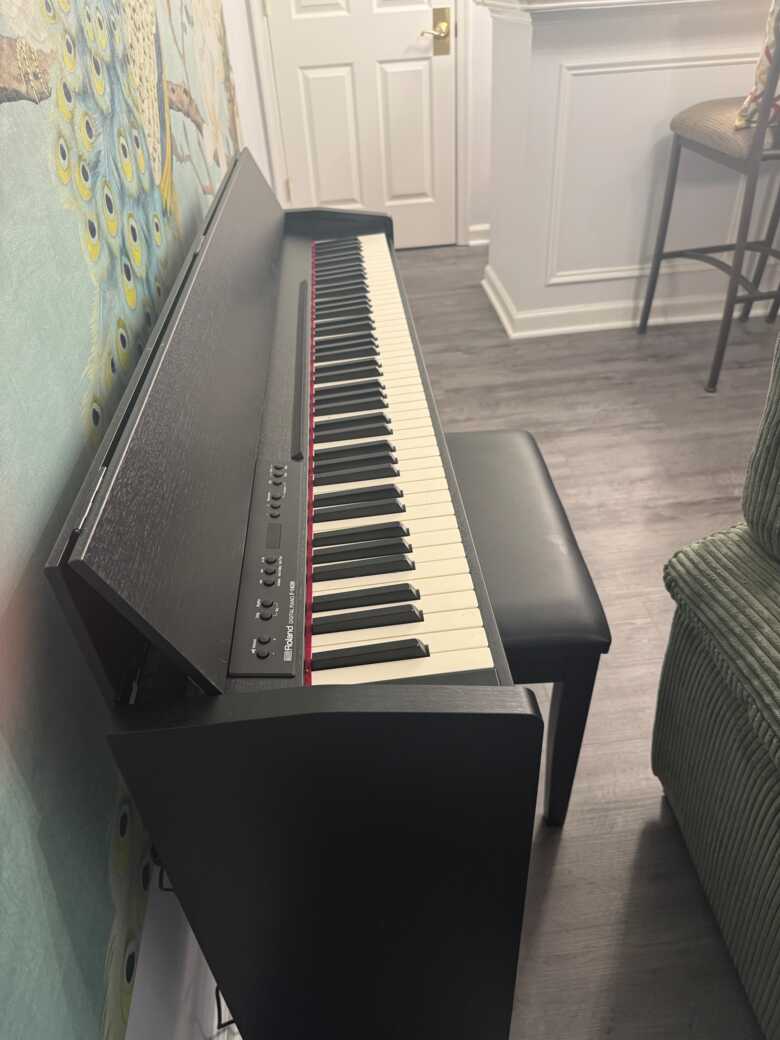 Barely used -like new digital piano