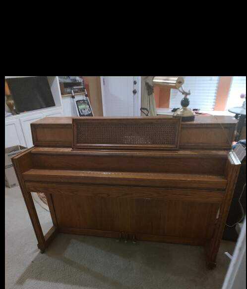 Vintage Story & Clark Upright Piano – 43 Years Old, Good Con