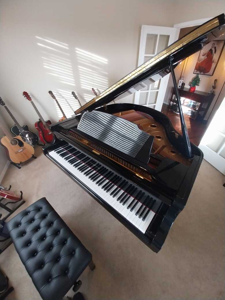 Used 1988 Wurlitzer baby grand piano 