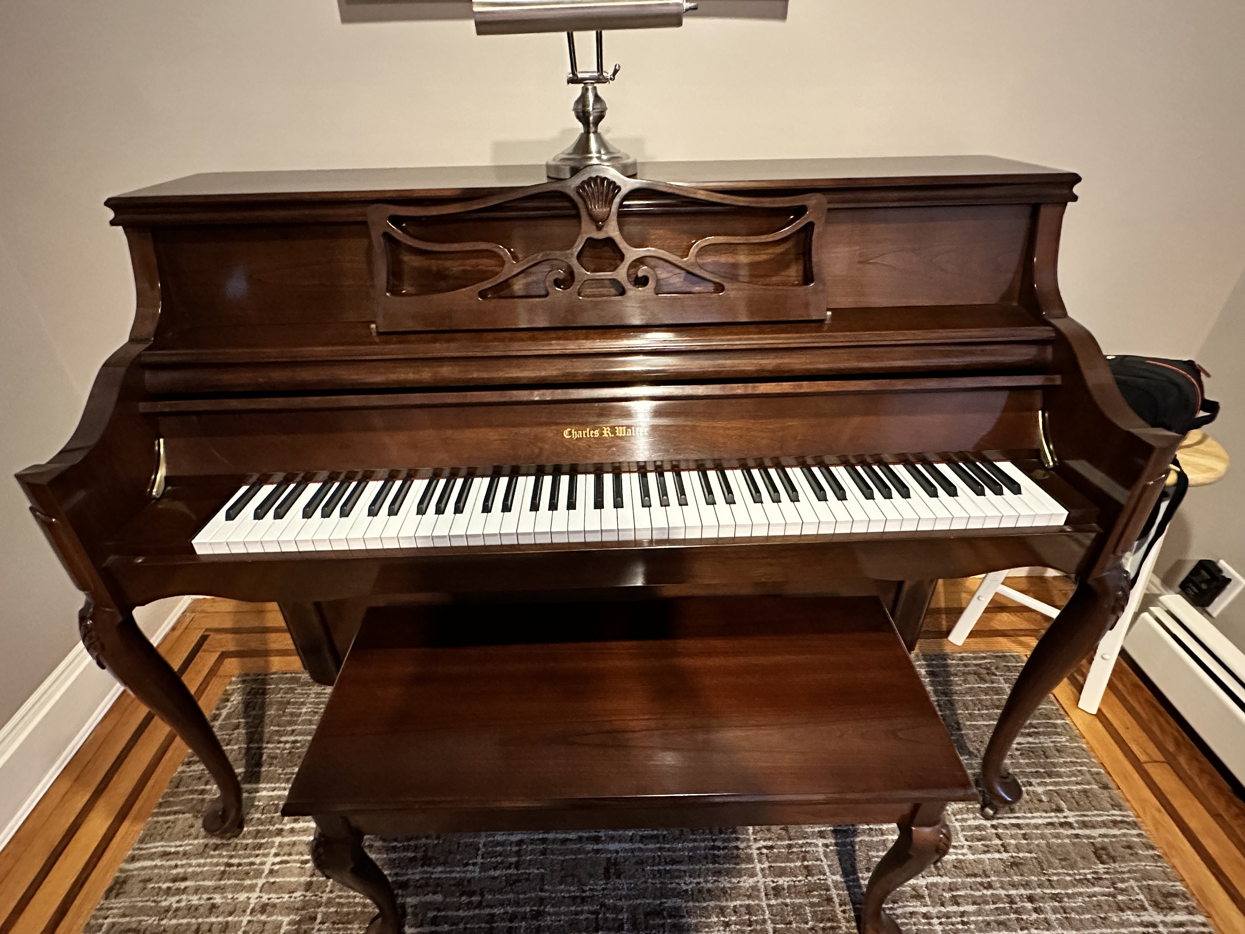 American-Made Charles R. Walter 1520 Upright – 43” – Renner 