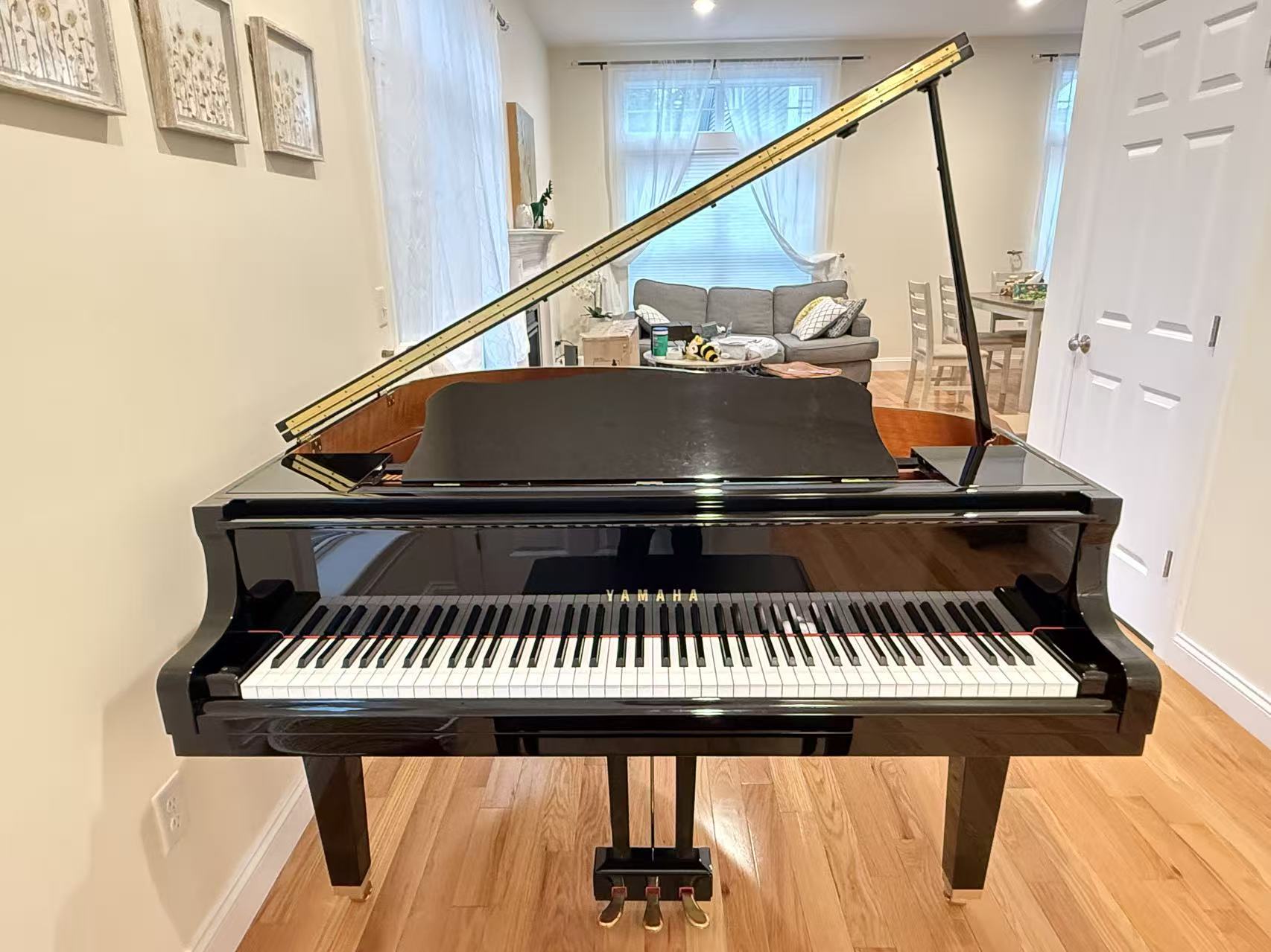 2022 Yamaha GB1K 5’ Baby Grand – Like New, One Owner