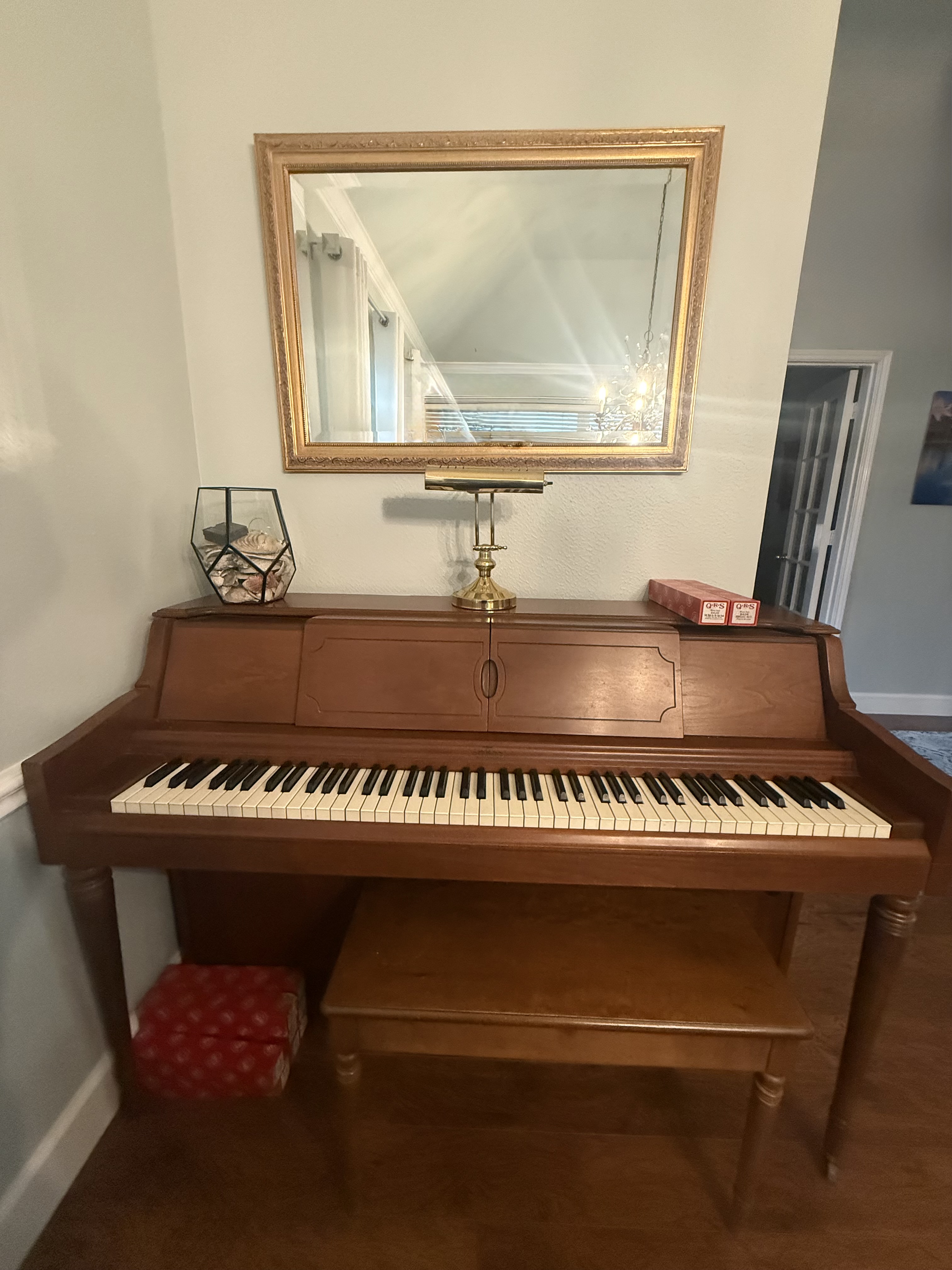 Wurlitzer console player piano