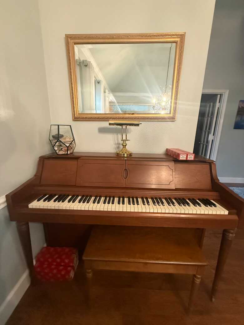 Wurlitzer console player piano