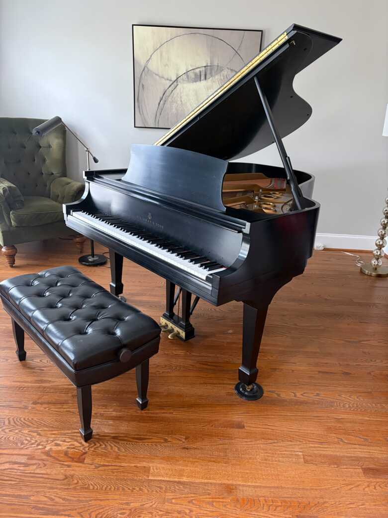 1986 Steinway Model L Grand Piano - Satin Black - Excellent 