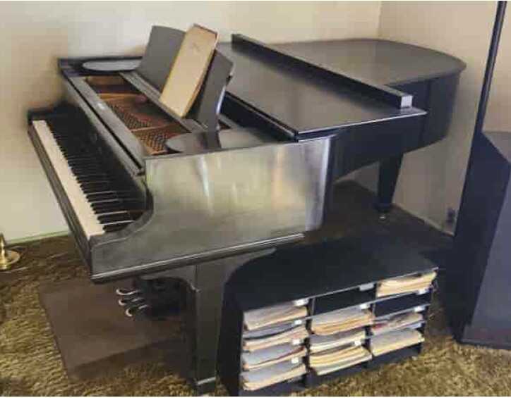 Steinway Grand Model B - Rebuilt 1972 - Owner has died.