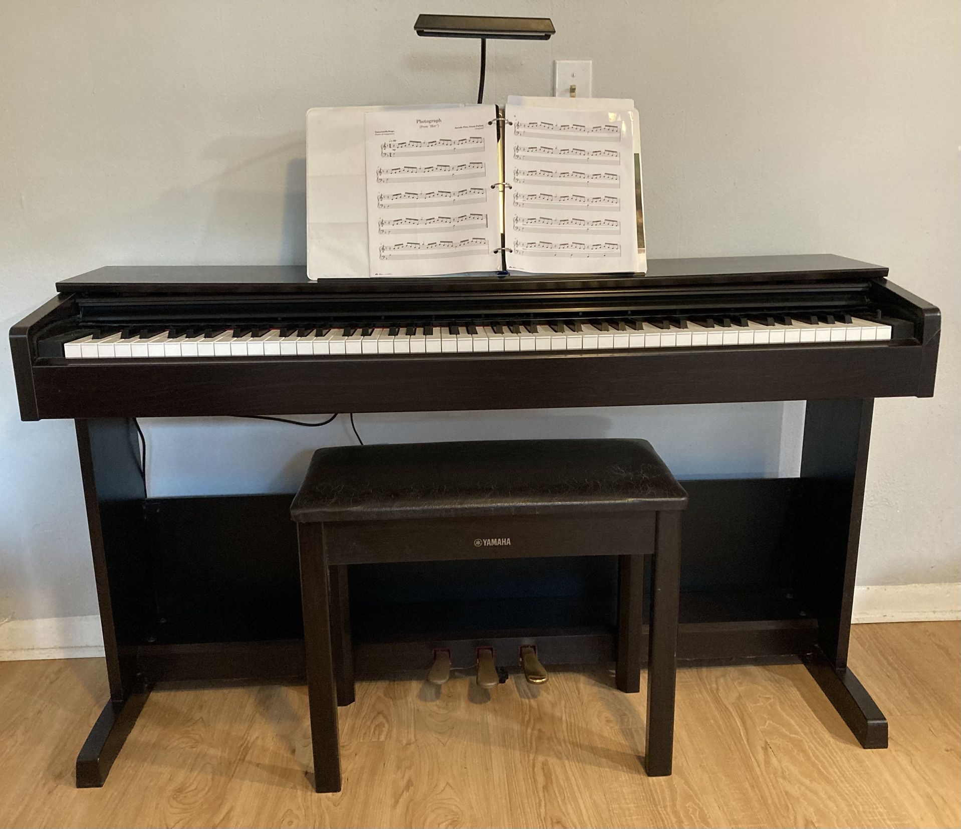 Yamaha Arius Digital Piano (YDP-103R) with Bench